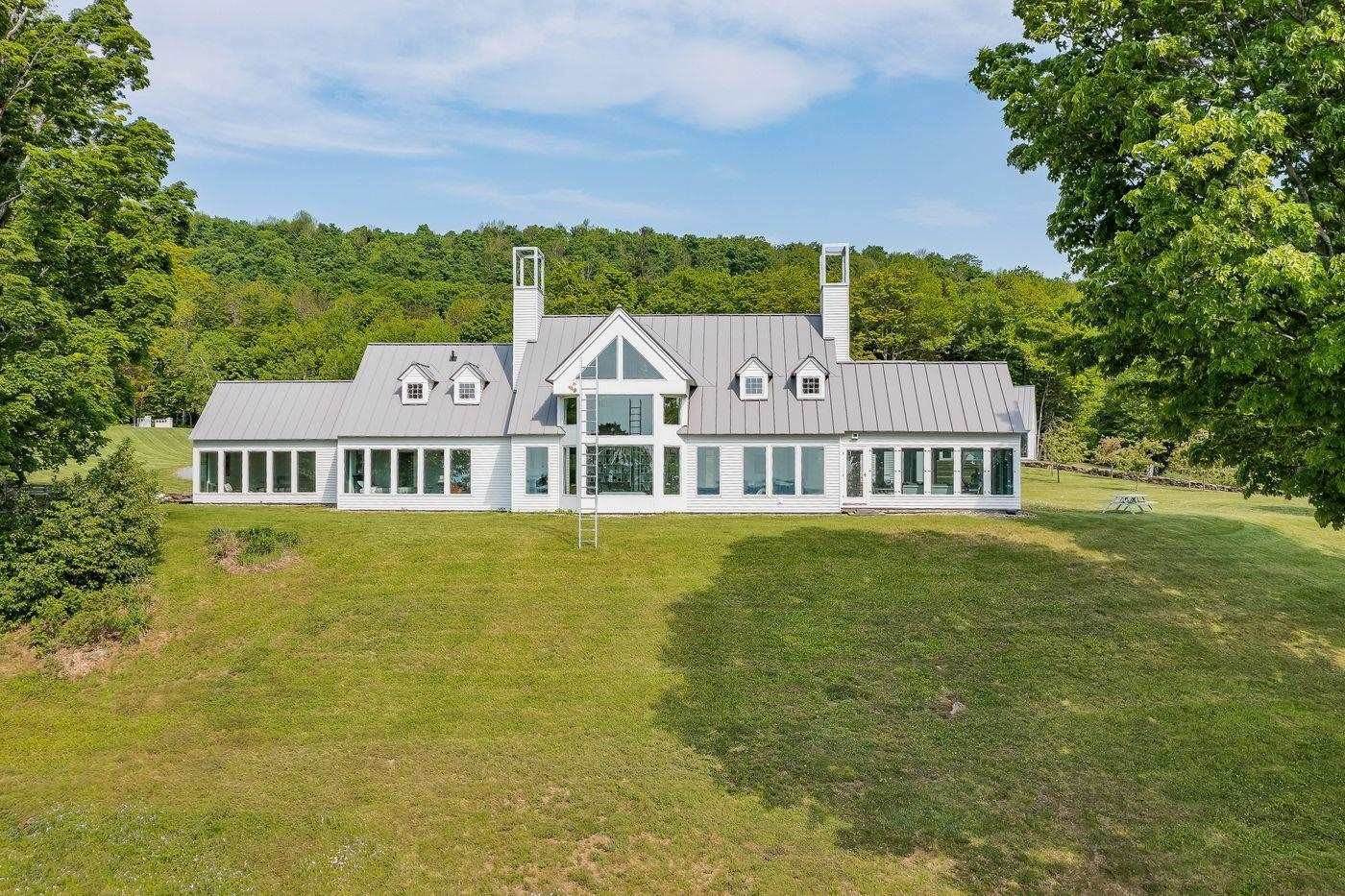6. Single Family Homes for Sale at Dover, VT 05341
