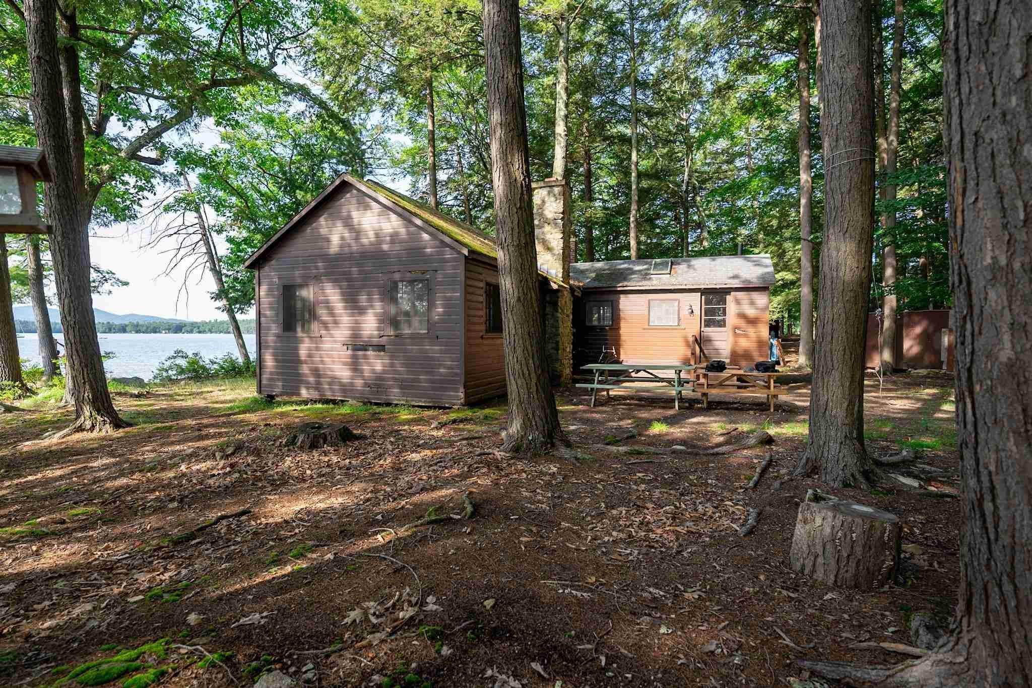 5. Single Family Homes for Sale at Moultonborough, NH 03254