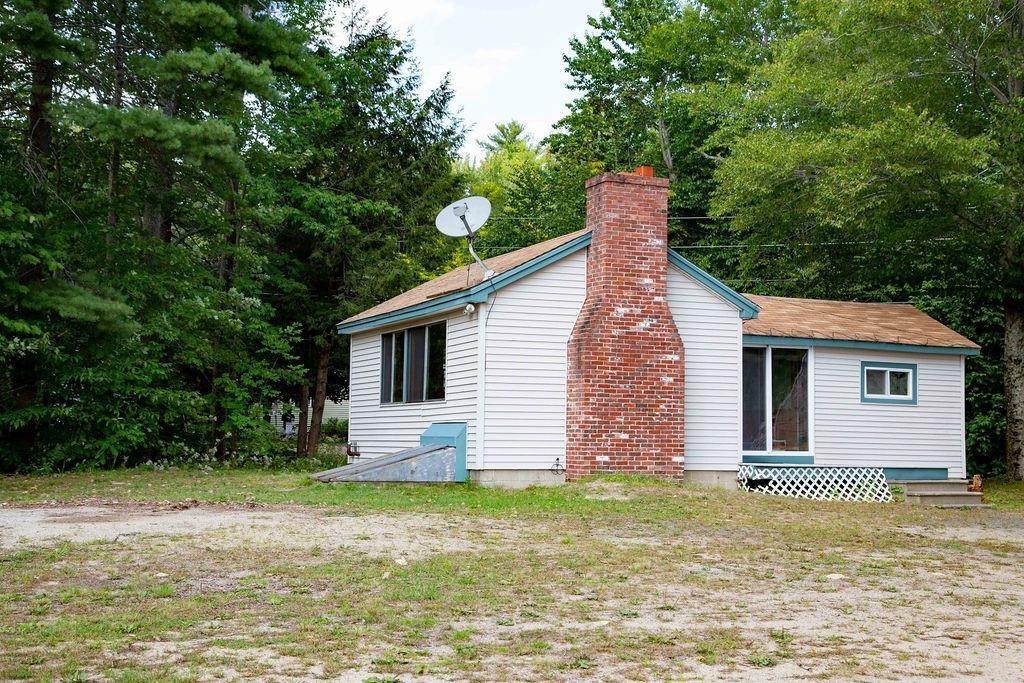 Single Family Homes for Sale at Middleton, NH 03887
