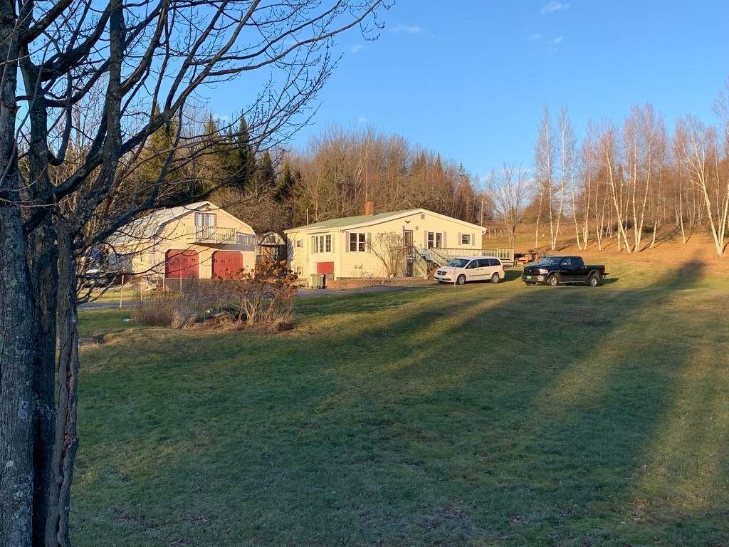 Single Family Homes for Sale at Newport, VT 05857