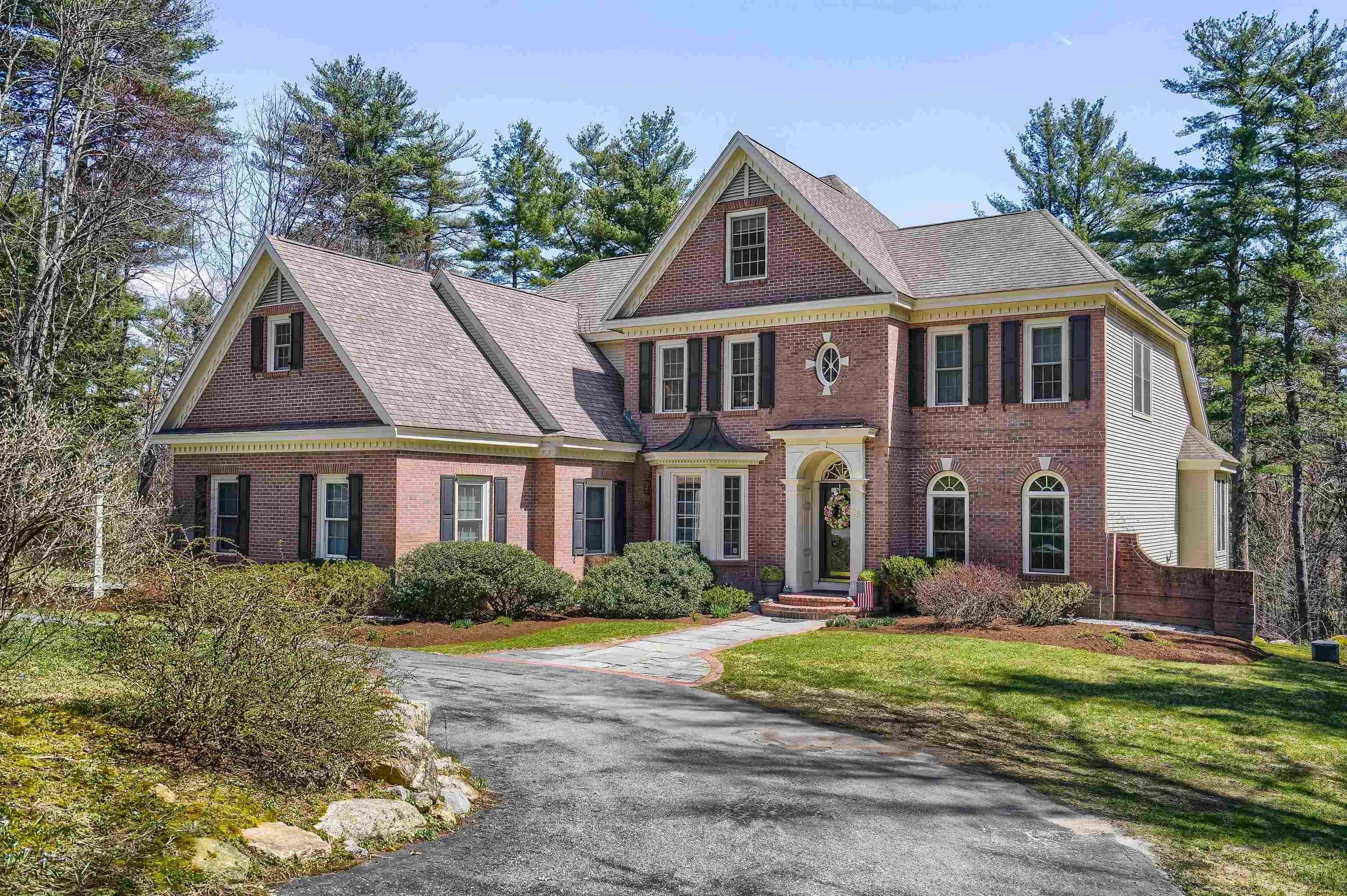 Single Family Homes for Sale at Bedford, NH 03110