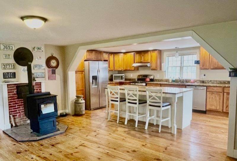 5. Single Family Homes for Sale at Webster, NH 03303