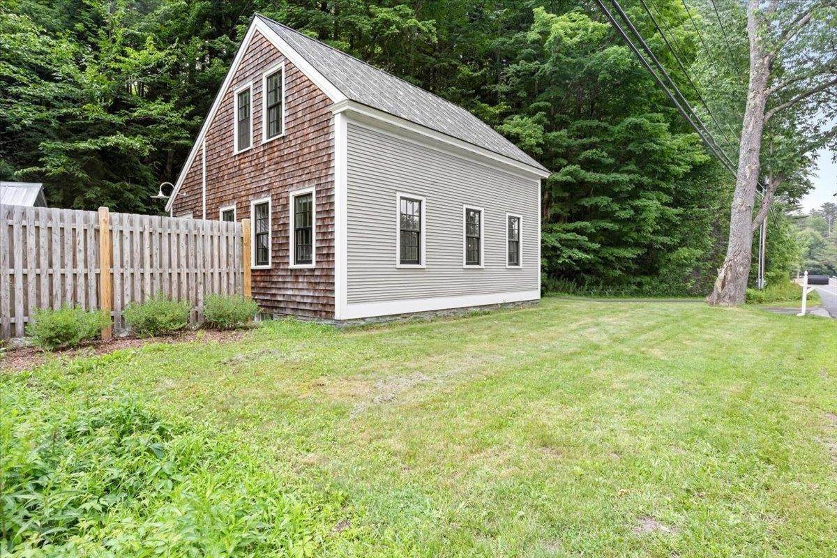2. Single Family Homes for Sale at Stowe, VT 05672