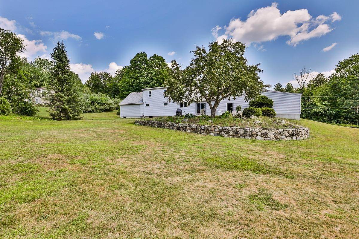 6. Single Family Homes for Sale at Goffstown, NH 03045