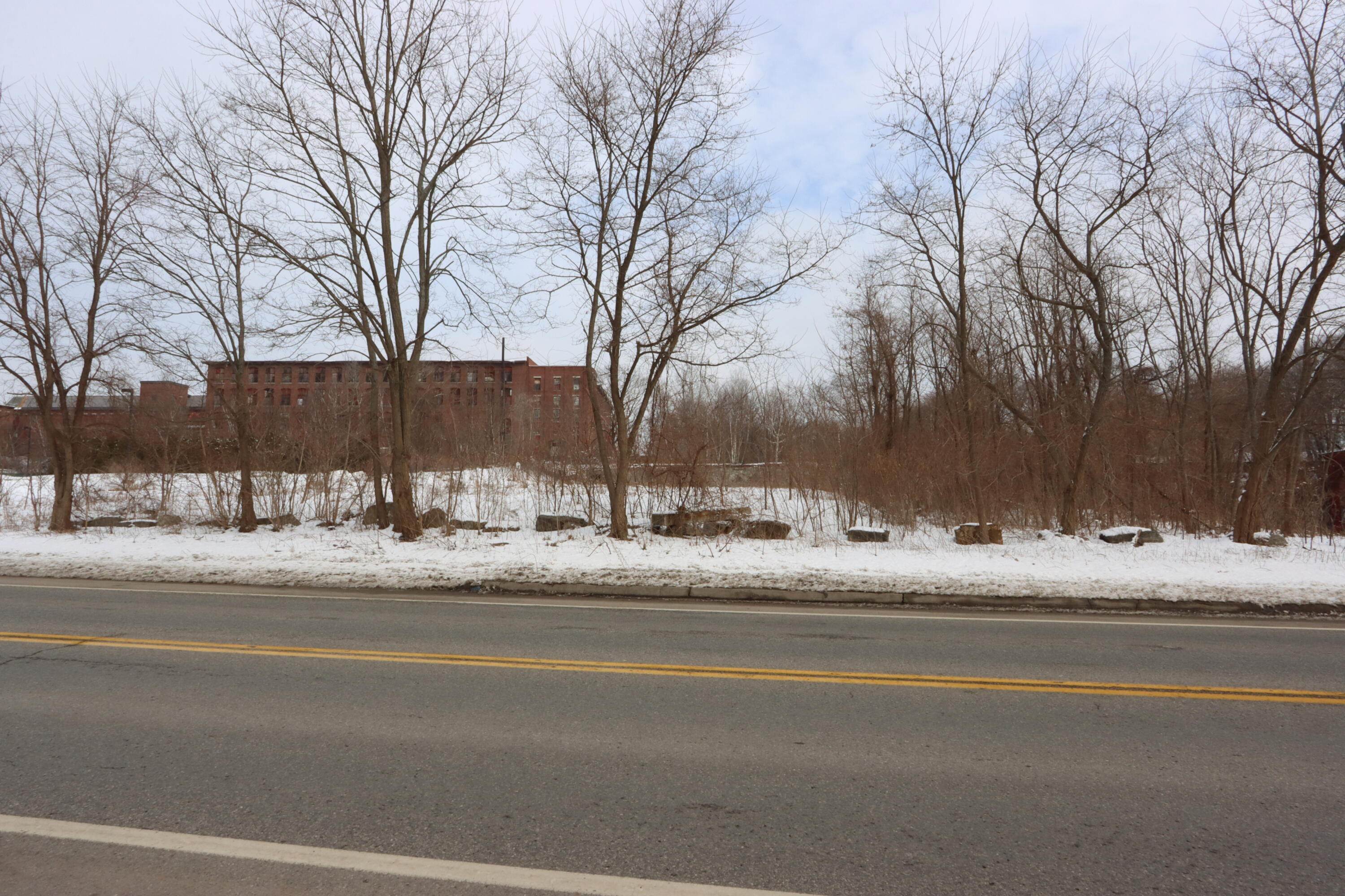 8. Land for Sale at Lewiston, ME 04240