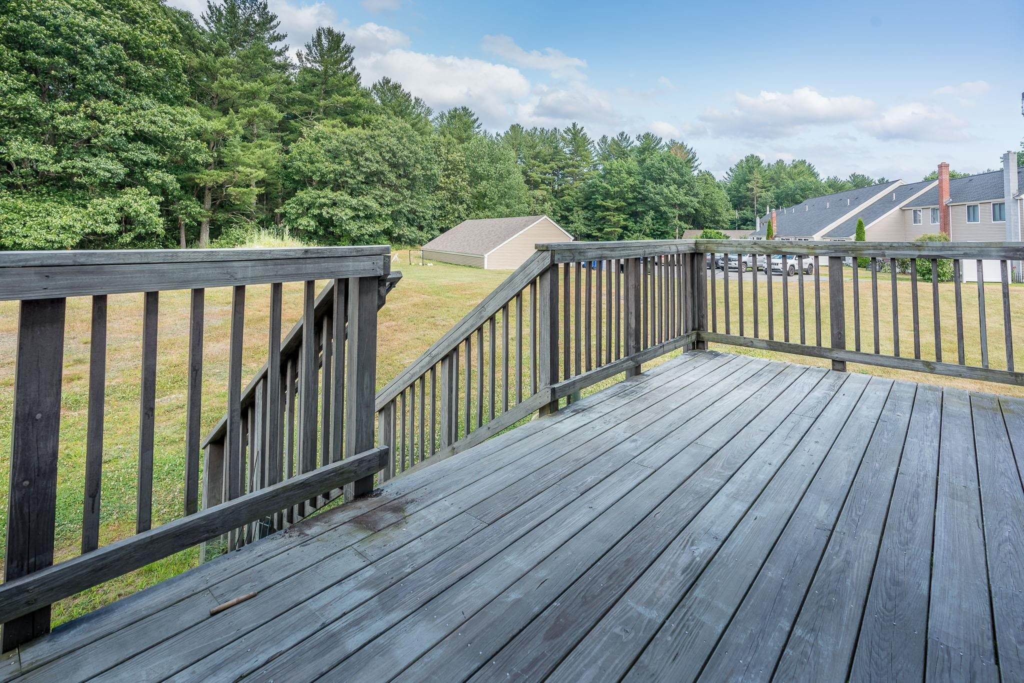 18. Condominiums for Sale at Londonderry, NH 03053