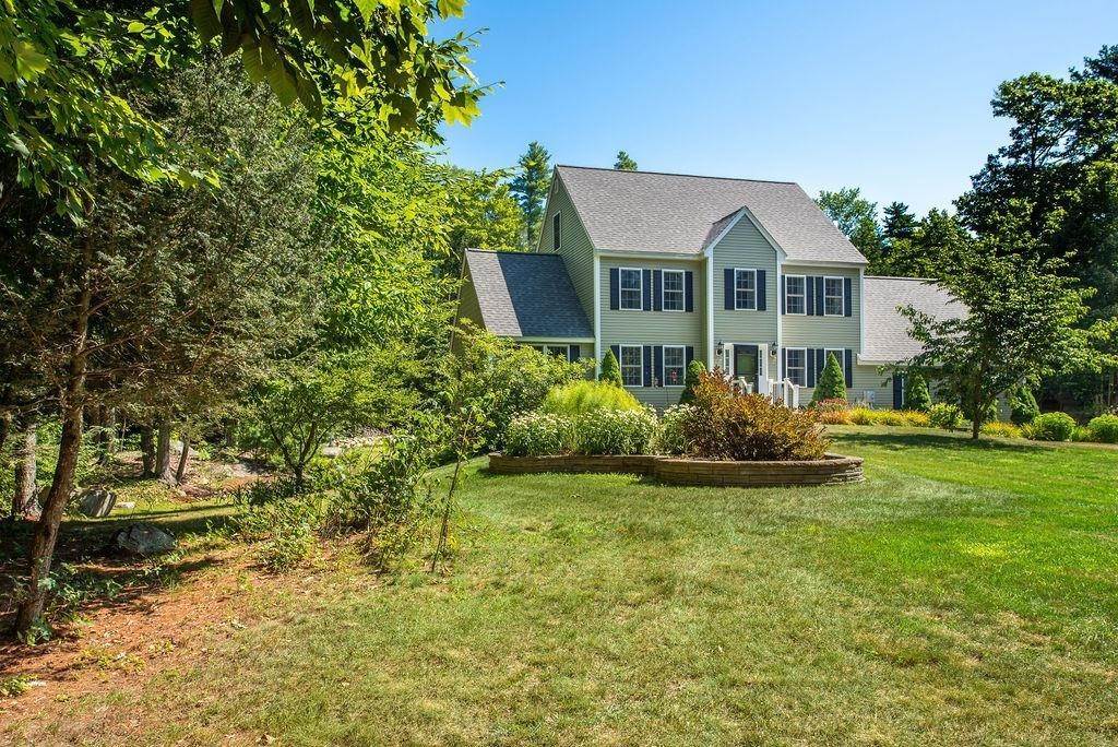 2. Single Family Homes for Sale at Nottingham, NH 03290