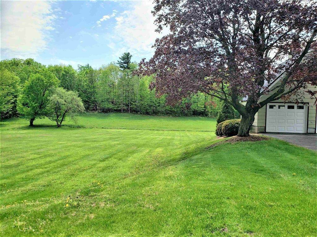 8. Single Family Homes for Sale at Derby, VT 05830