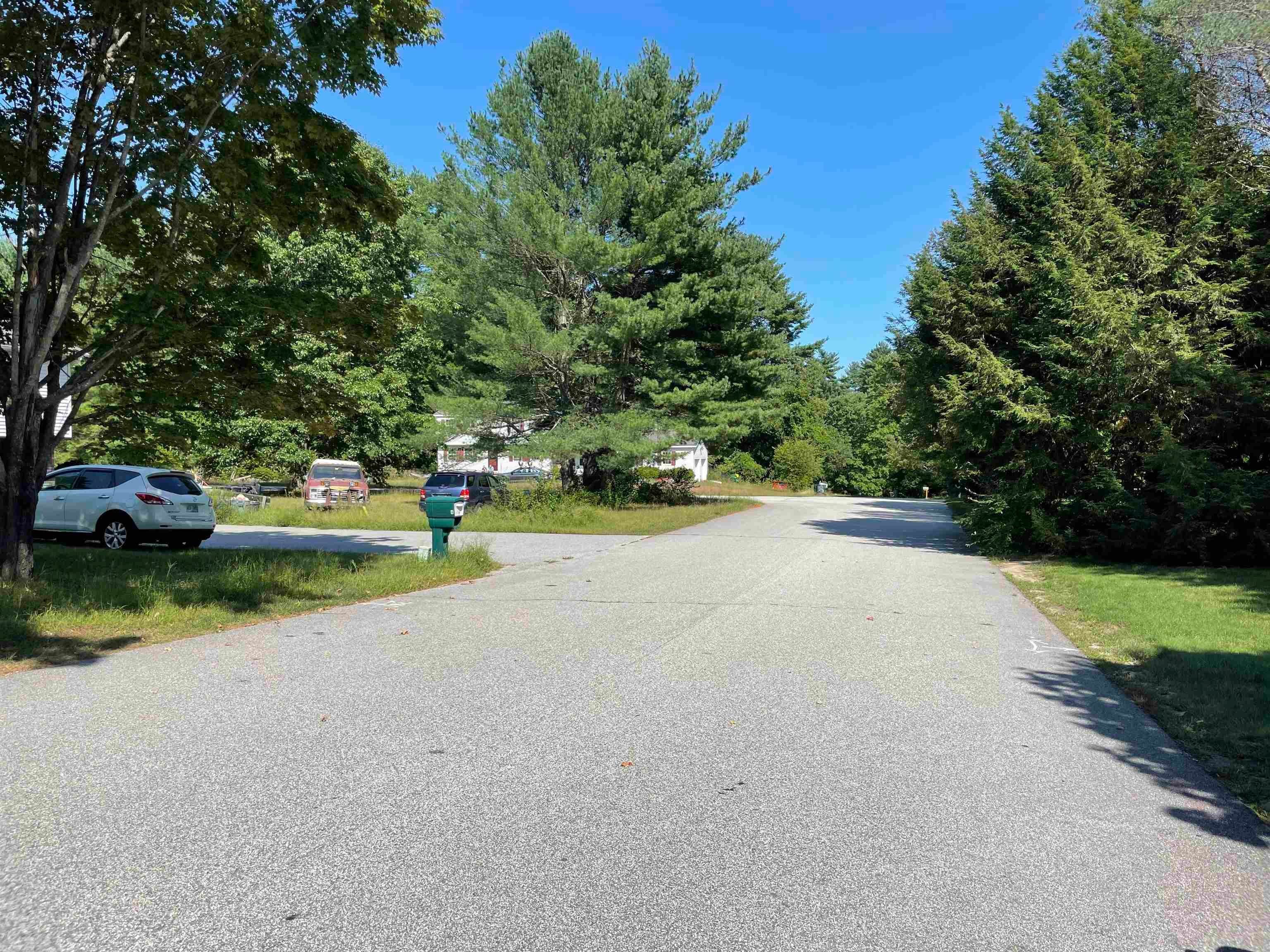 11. Single Family Homes for Sale at Merrimack, NH 03054