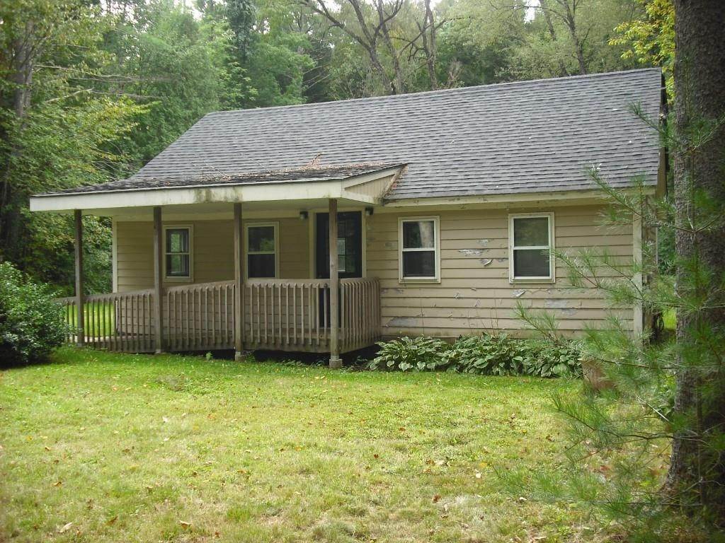 1. Single Family Homes for Sale at Walpole, NH 03608