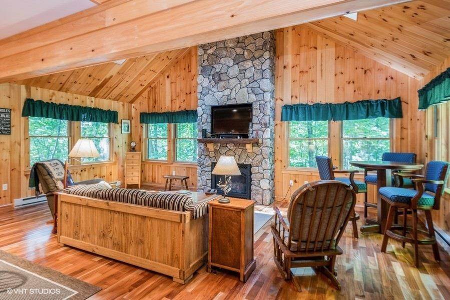 5. Single Family Homes for Sale at Moultonborough, NH 03254