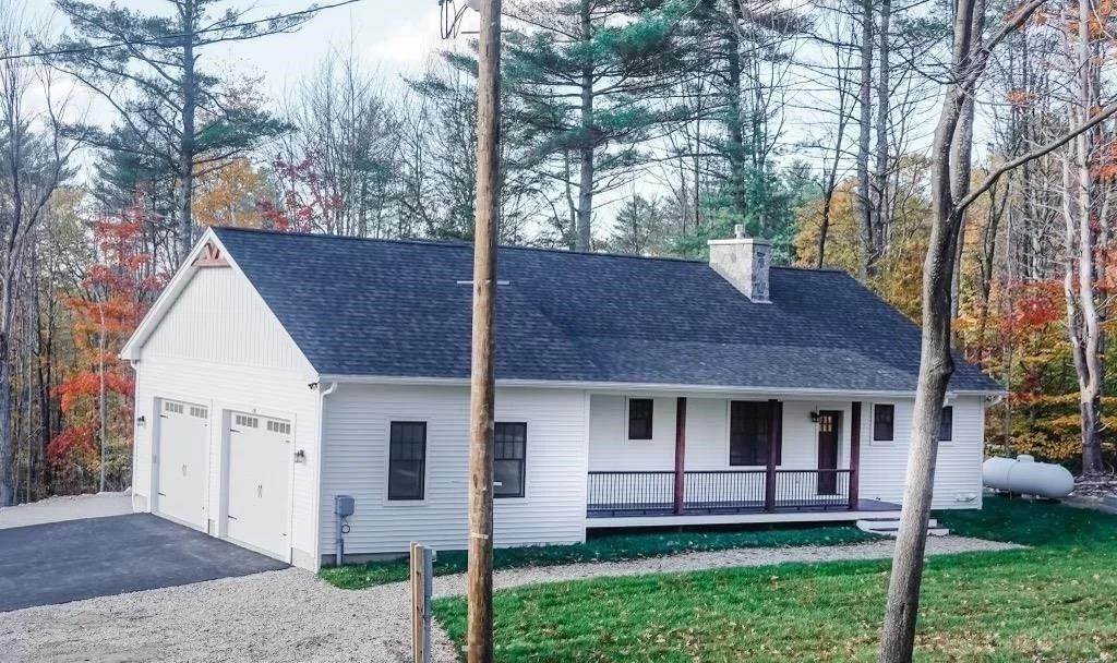Single Family Homes for Sale at Gilford, NH 03249