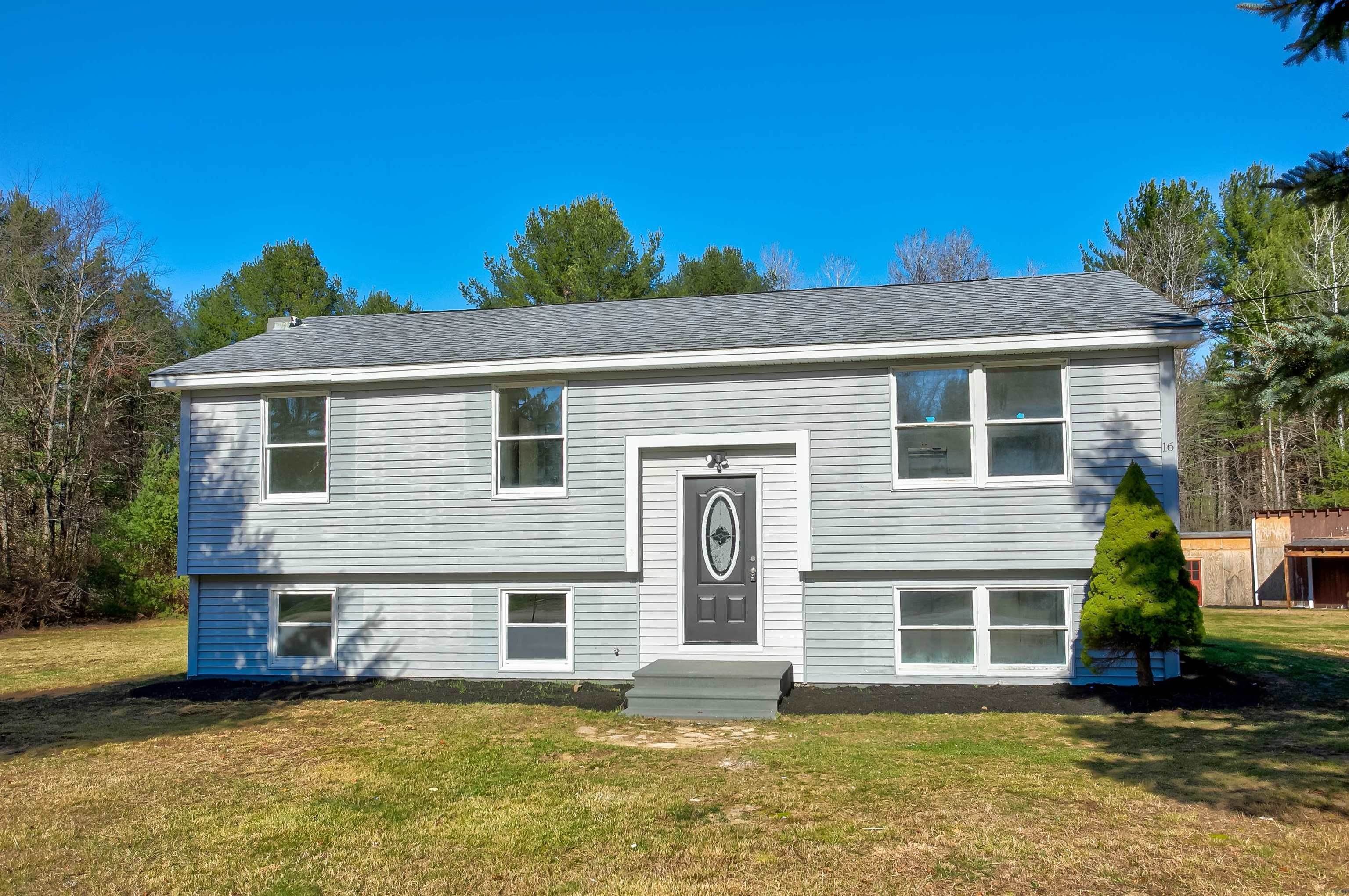 Single Family Homes for Sale at Andover, NH 03216
