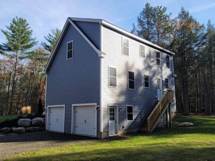 2. Single Family Homes for Sale at Danville, NH 03819