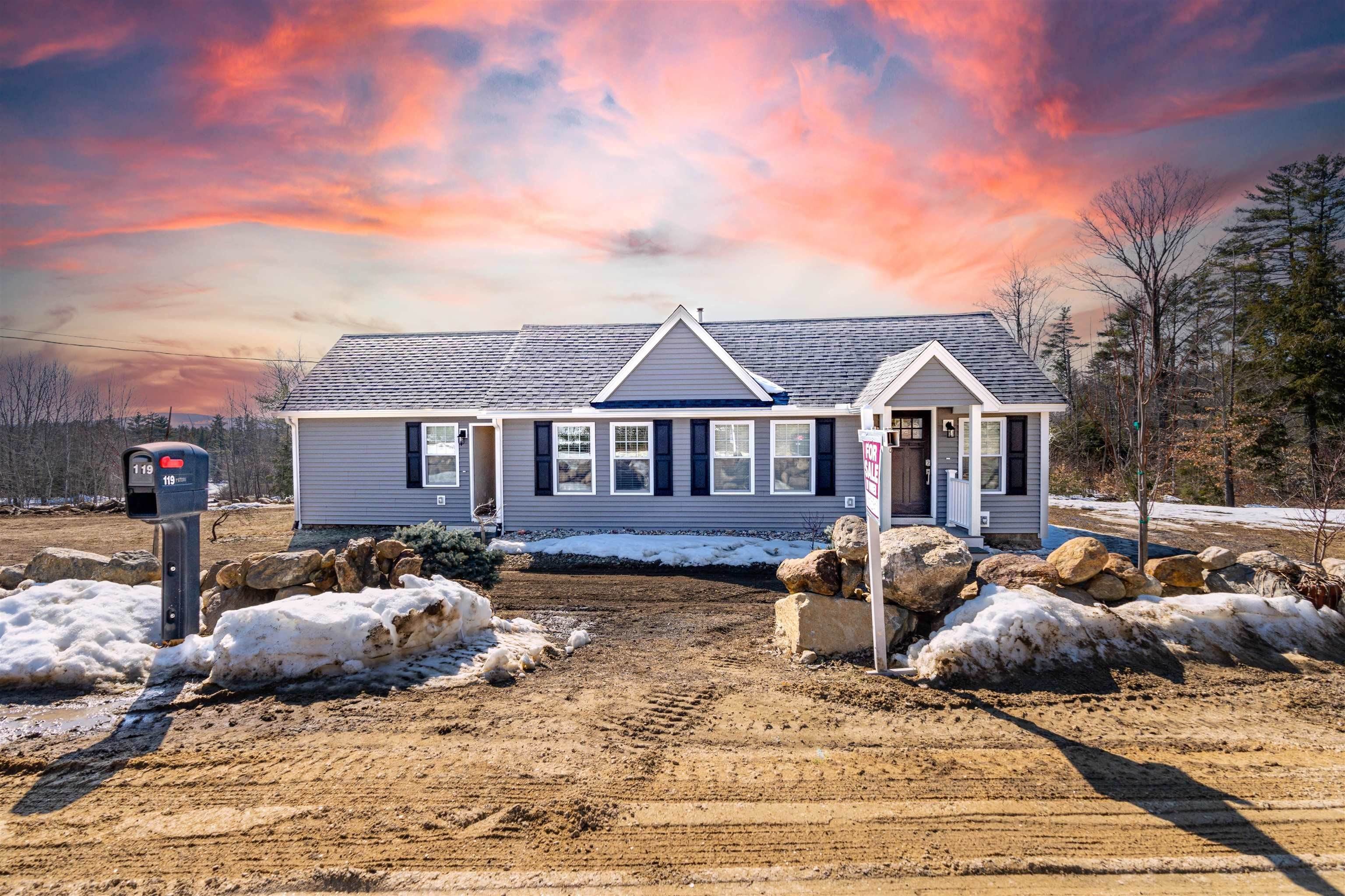 Single Family Homes for Sale at Barnstead, NH 03225