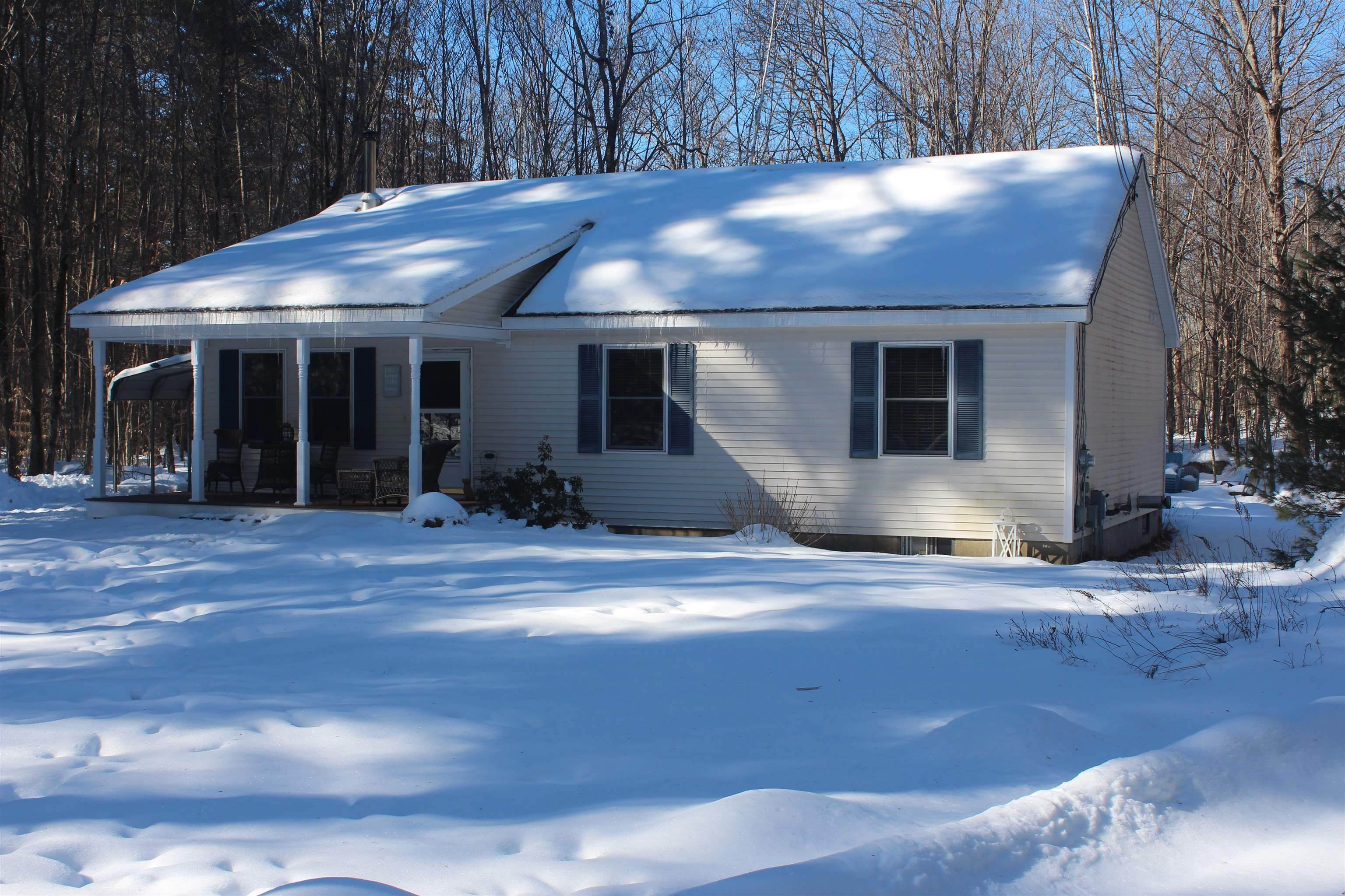 4. Single Family Homes for Sale at Wakefield, NH 03830