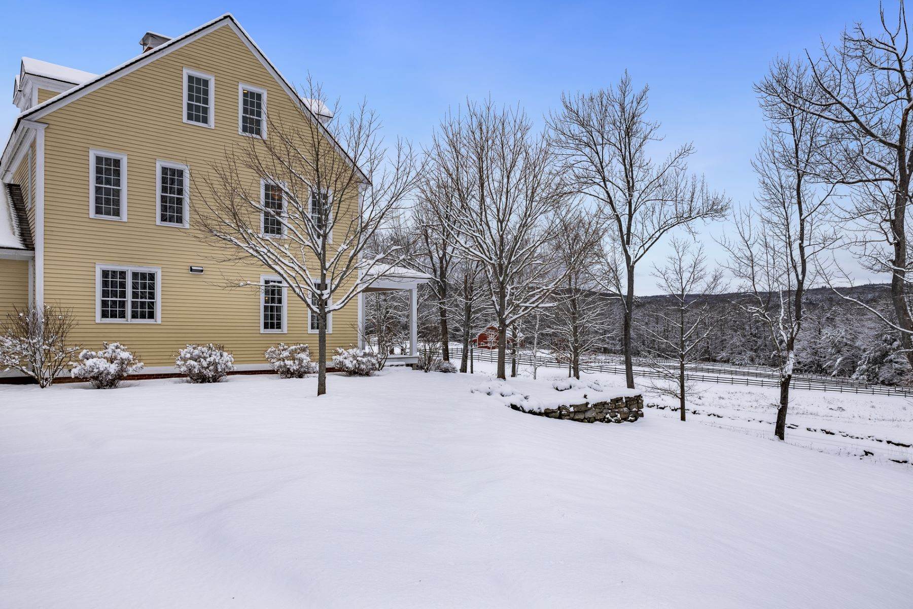 4. Single Family Homes for Sale at Firefly Farm 529 Kerwin Hill Road, Norwich, VT 05055