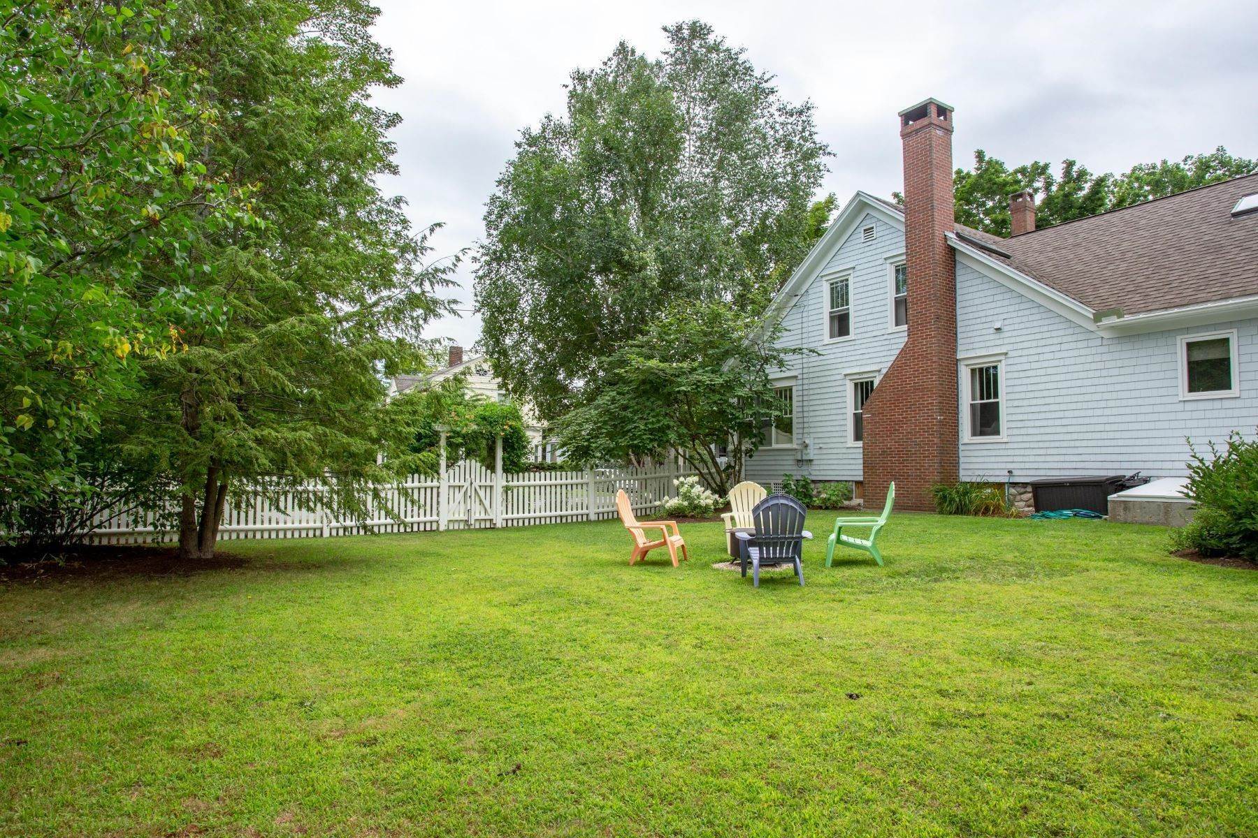 33. Single Family Homes for Sale at Camden, ME 04843