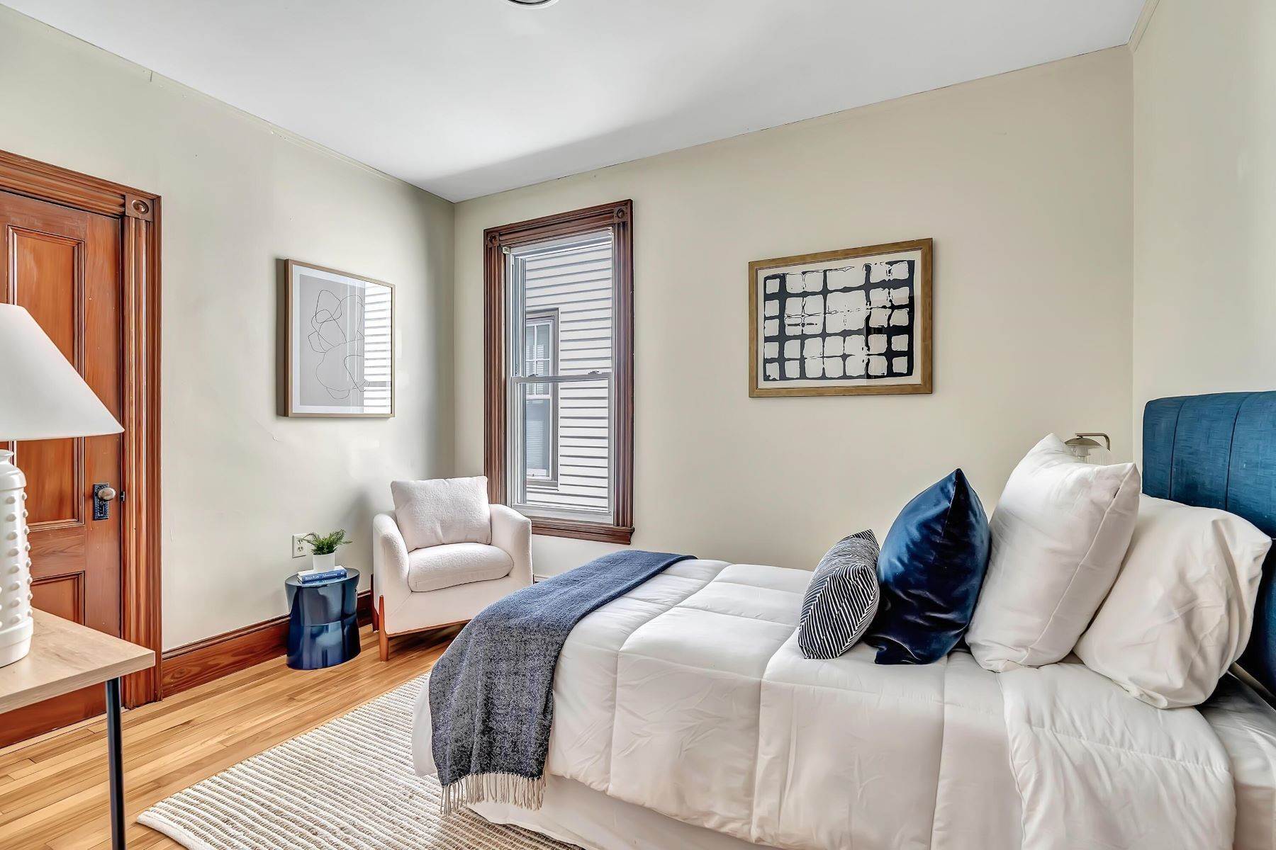 19. Condominiums for Sale at 51 Morning Street, 4, Portland, ME 04101